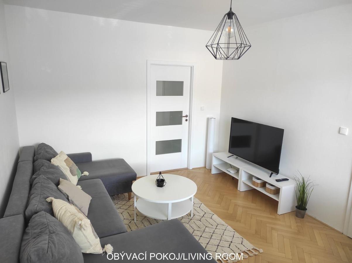 Dobre Misto Apartment Loučná nad Desnou Exterior foto